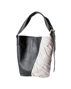 Freedom Bucket Bag Black/Off White