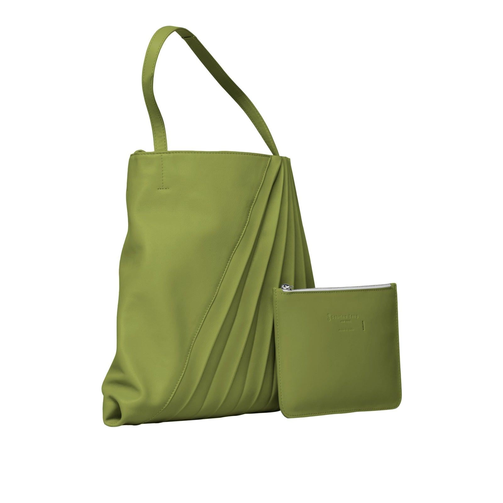 Small Chiaroscuro Weekend Tote in green calfskin - Sabrina Zeng