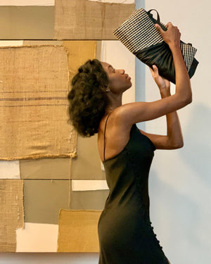 Chiaroscuro Weekend Tote bag in Black Lambskin/Raffia - Sabrina Zeng